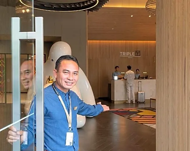 Hotel Triple Y 4*