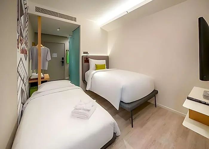 Triple Y Hotel 4*